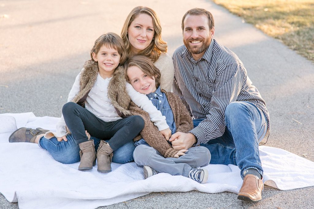 fall family portraits with Hollyberry Studio